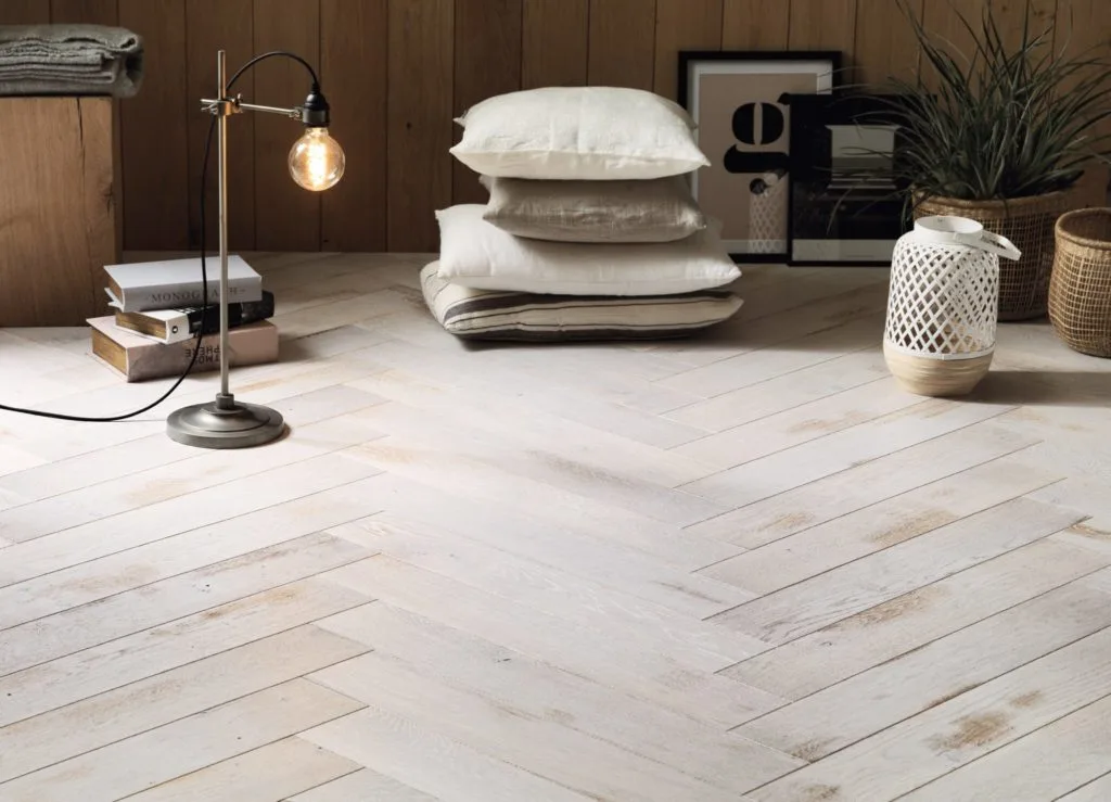 Parchet Stejar Triplu Stratificat Zenitude Shabi Chaux Herringbone 139
